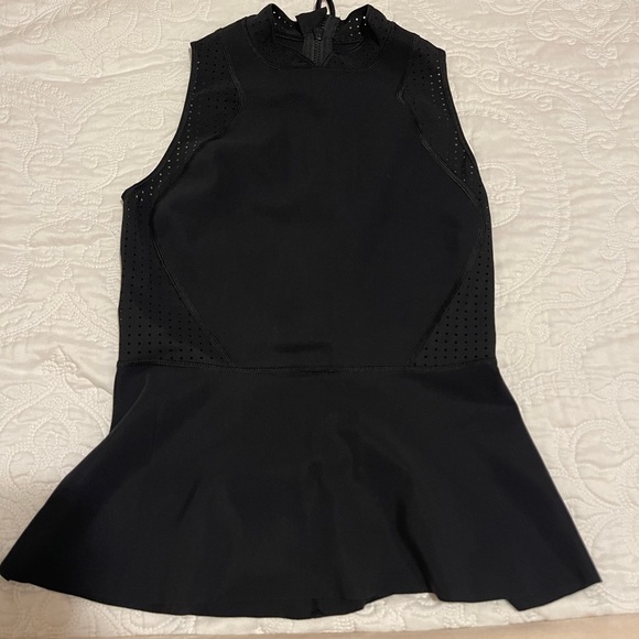 LULULEMON TOP - Picture 1 of 3